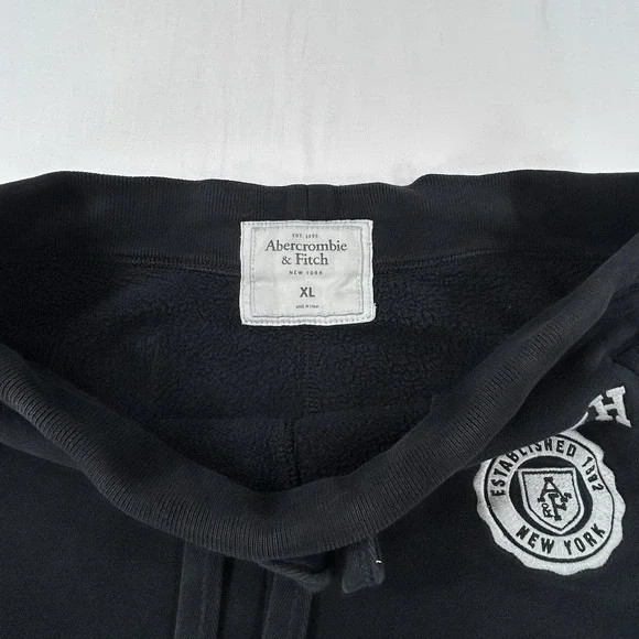 Abercrombie & Fitch Shorts Men XL Black Sweat 8" Fleece Graphic Casual Y2K - Picture 6 of 8